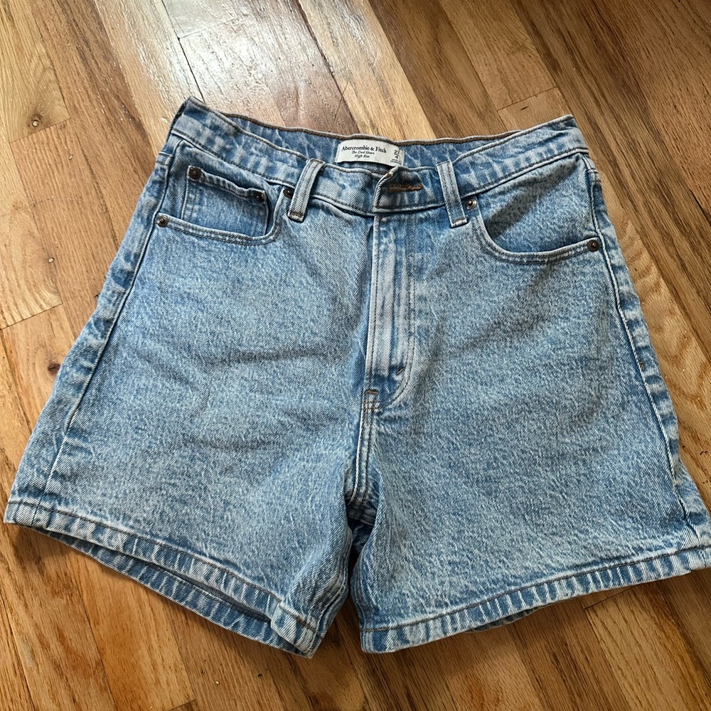 Abercrombie & Fitch Dad Shorts High-Rise